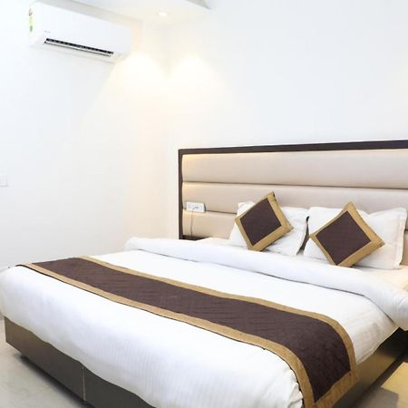 Hotel Avi Inn 阿姆利则 外观 照片