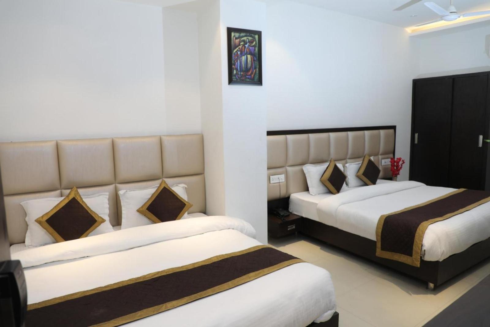 Hotel Avi Inn 阿姆利则 外观 照片