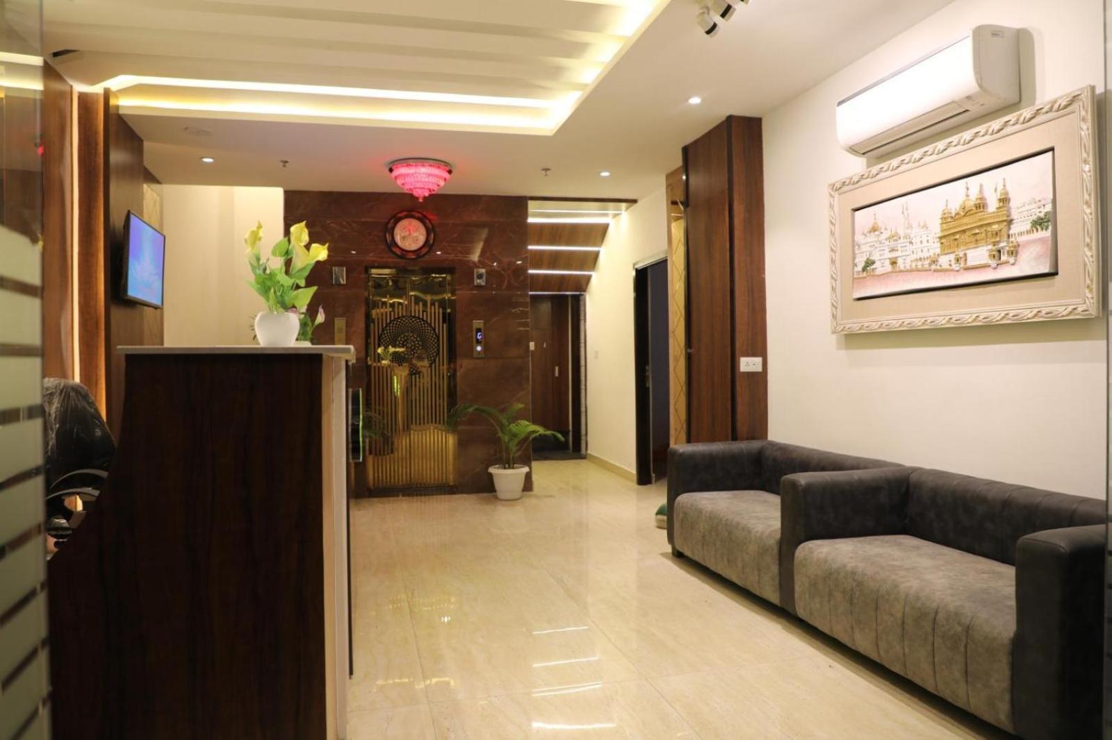 Hotel Avi Inn 阿姆利则 外观 照片