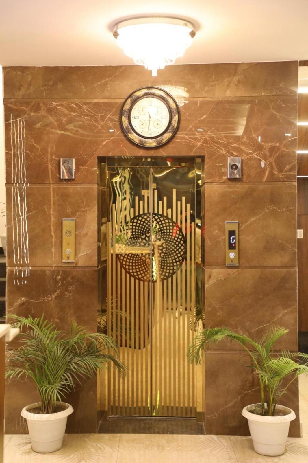 Hotel Avi Inn 阿姆利则 外观 照片