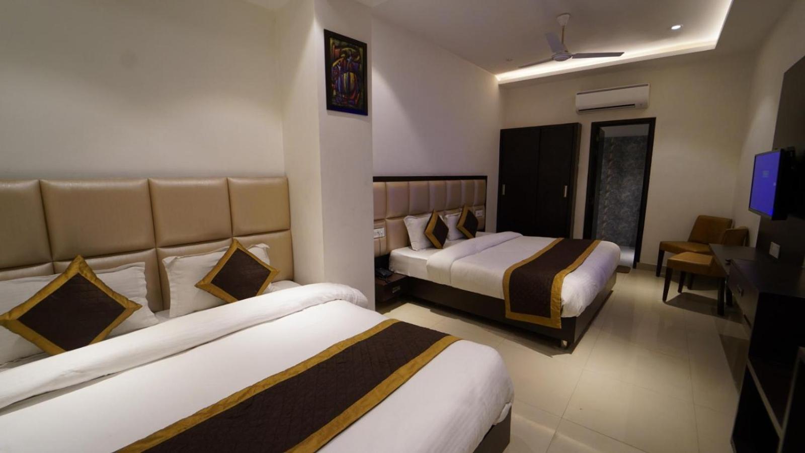Hotel Avi Inn 阿姆利则 外观 照片